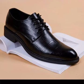 Italian Leather Men's Dress Shoes: Sleek Black Formal Footwear